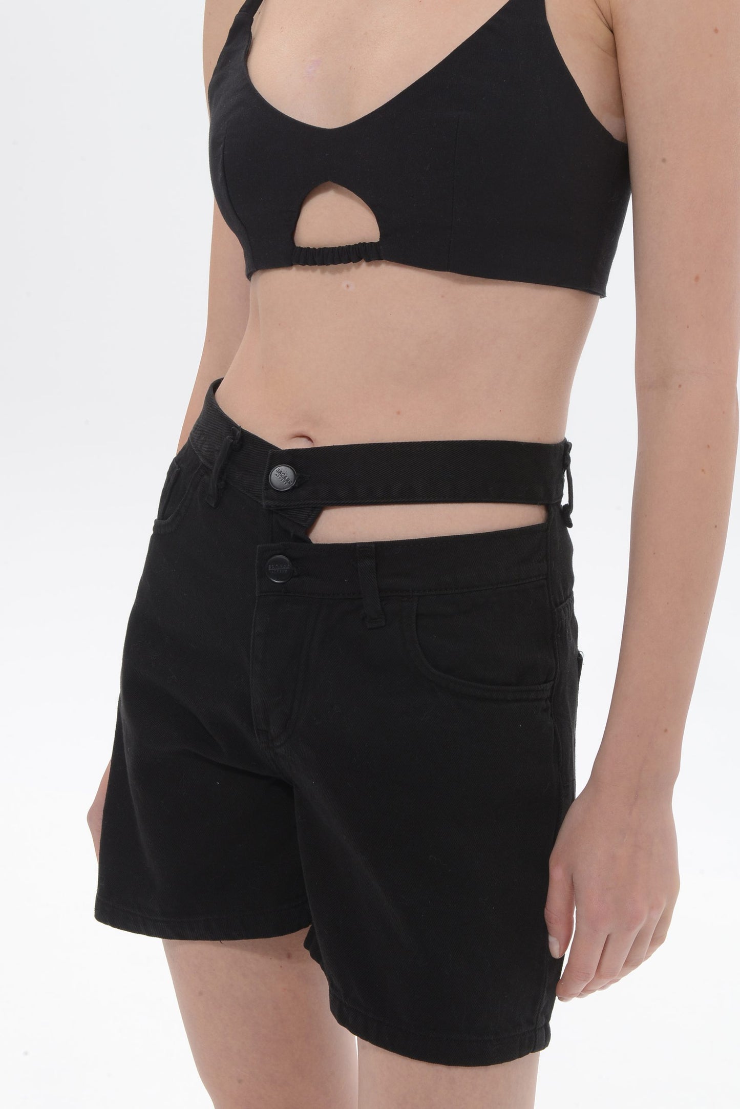 Brenda Shorts Black