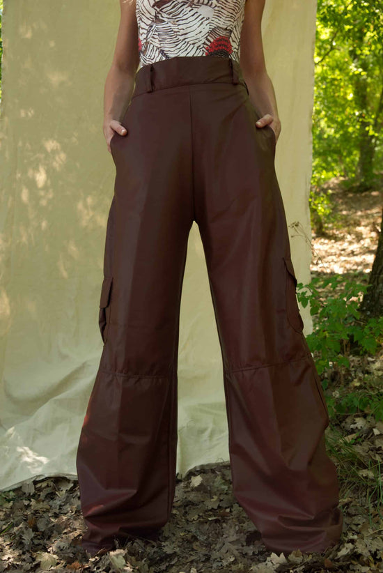 CARGO (FAUX) LEATHER PANT BROWN COLOR